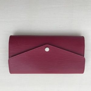 Authentic Louis Vuitton Epi Sarah Wallet